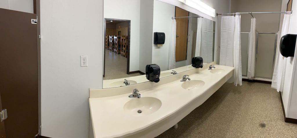 HeavenlySushine-bathroom